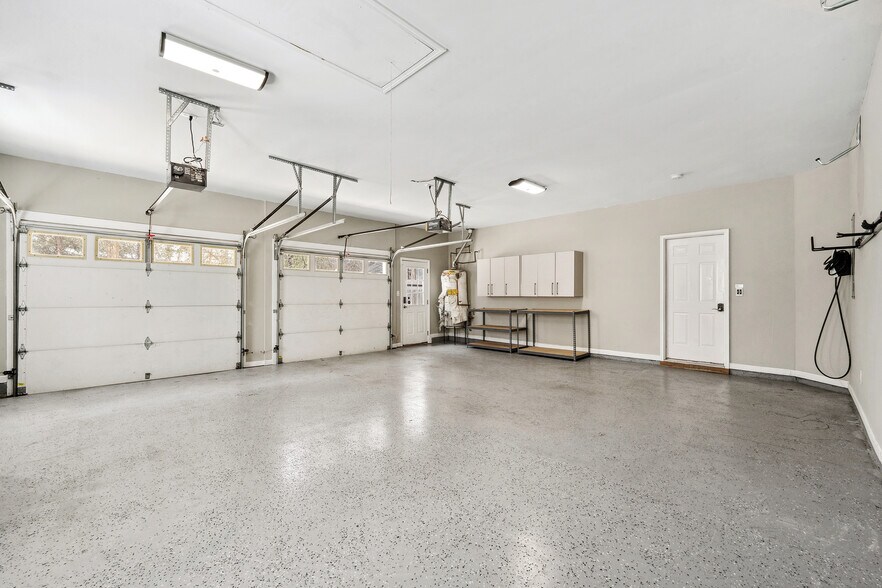 Building Photo - 3394 Pendley Rd