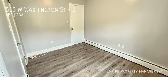 Building Photo - 515 W Washington St