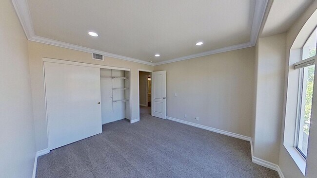 Building Photo - 28542 Cedar Ridge Rd