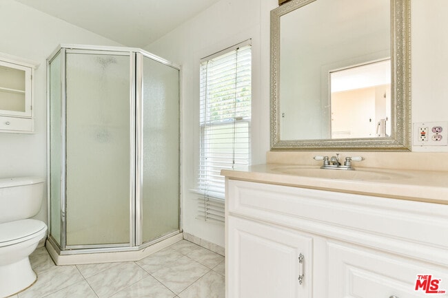 Building Photo - 420 Altair Pl