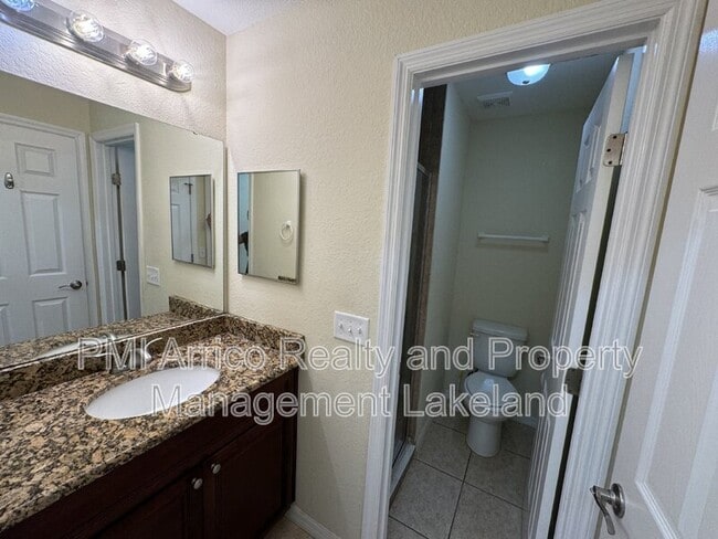 Building Photo - 972 Lake Lure Loop E