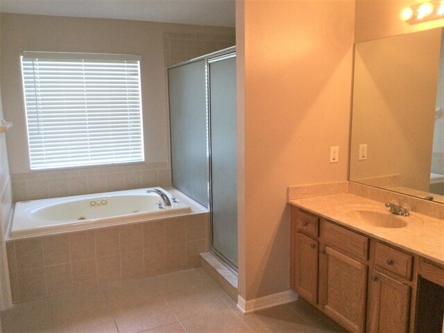 Building Photo - 9221 Lost Mill Dr