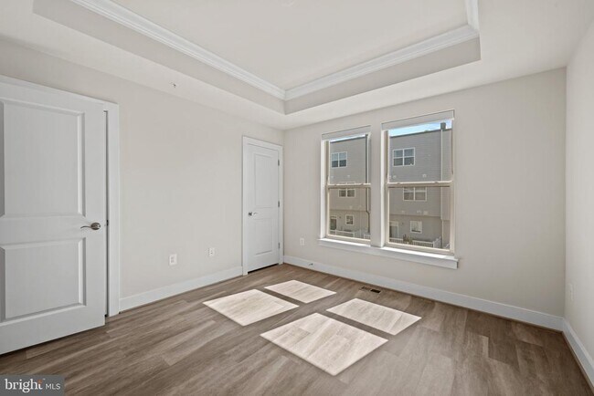Building Photo - 148 Stowe Dr