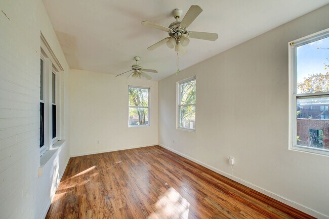 Building Photo - 3754 Dunnica Ave