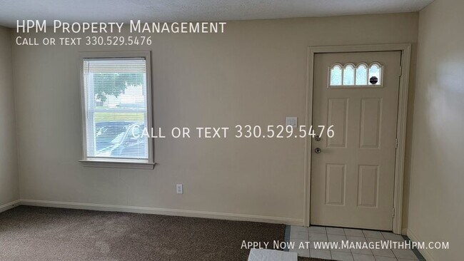 Building Photo - CALL 330-529-5476 TO SCHEDULE A SHOWING!