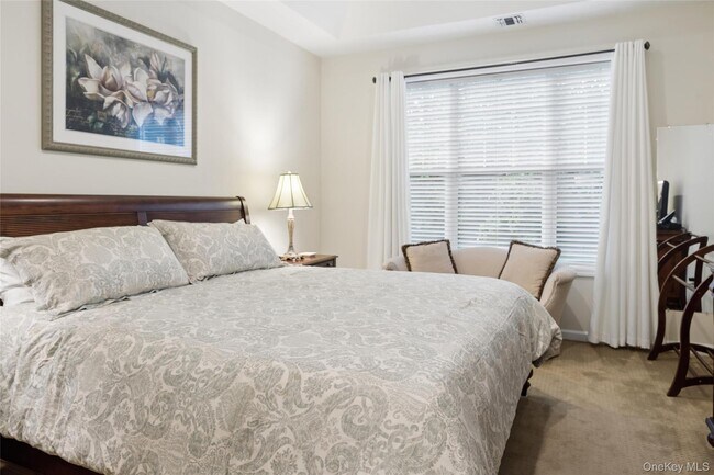 Building Photo - 228 Sonata Ct
