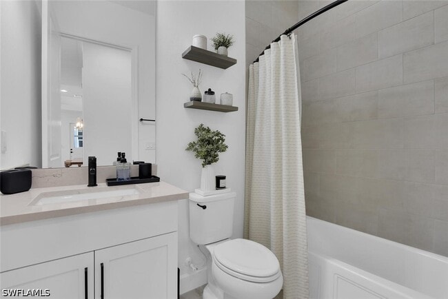 Building Photo - 7242 Saona CT