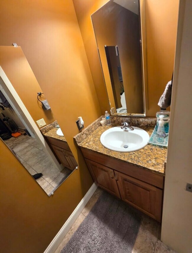 Building Photo - 333 Atwells Ave