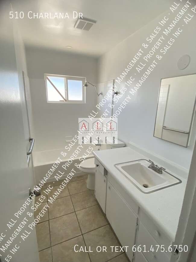 Building Photo - 510 Charlana Dr