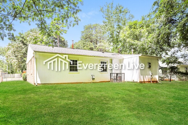 Building Photo - 4302 Vincent St