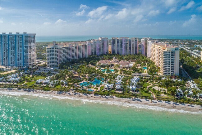 Building Photo - 785 Crandon Blvd