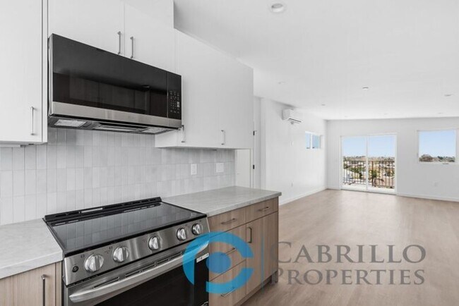 Building Photo - 6640 Valjean Ct