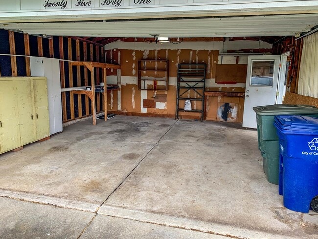 Building Photo - 2541 Maybury Rd