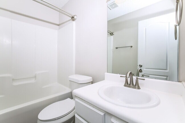 Building Photo - 3004 Ranburne Dr