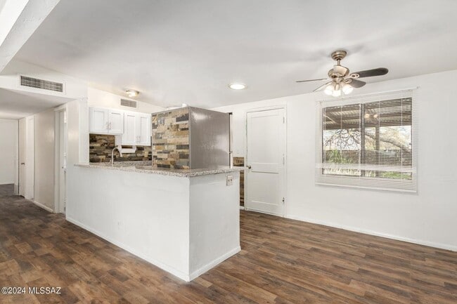 Building Photo - Charming Remodeled 3 Bedroom Brick Home