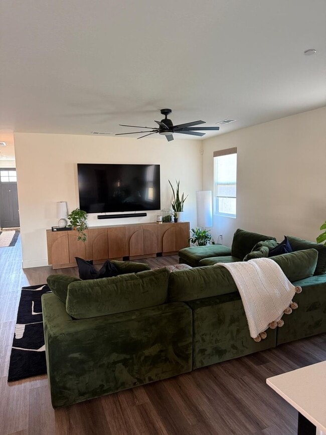 Building Photo - Don't miss the chance to view this stunning in Bakersfield - Flexible Leases available -  Coming ...