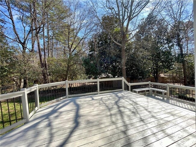 Building Photo - 1721 Emerson Ct NE