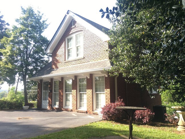 Building Photo - Fortwood Apartments