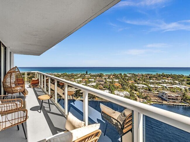 Building Photo - 20515 E Country Club Dr