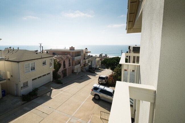 Building Photo - w22144