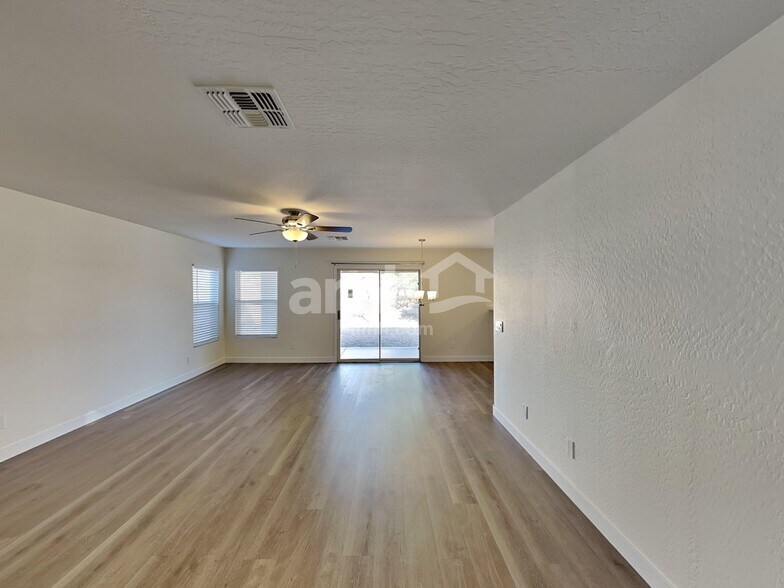 Building Photo - 22428 W Solano Dr