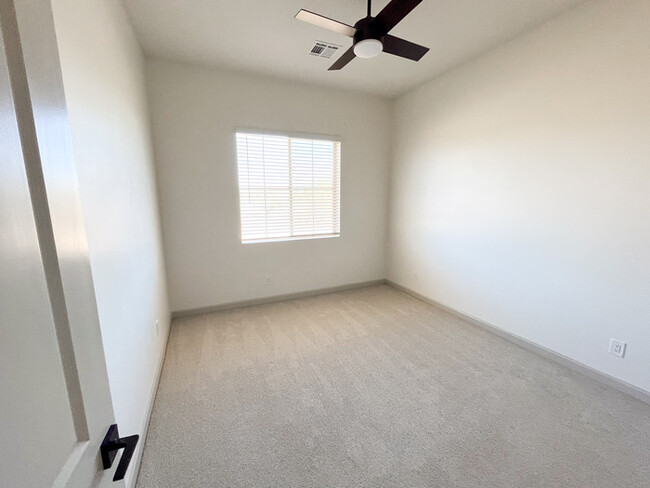 Building Photo - 4Bed/2Bath House in Rio Verde! $199 MOVE-I...