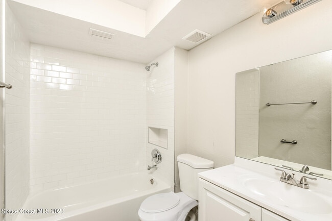 Building Photo - 1763 Fallon Blvd NE