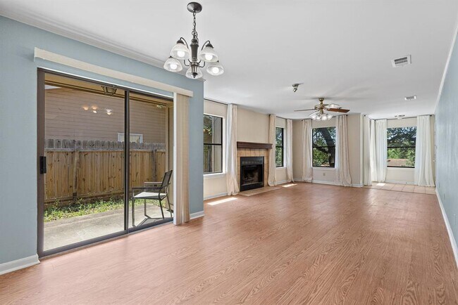Building Photo - 8302 Spring Valley Dr