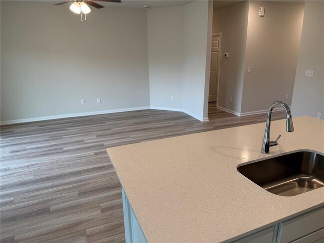 Building Photo - 19 Pine Crest Ln