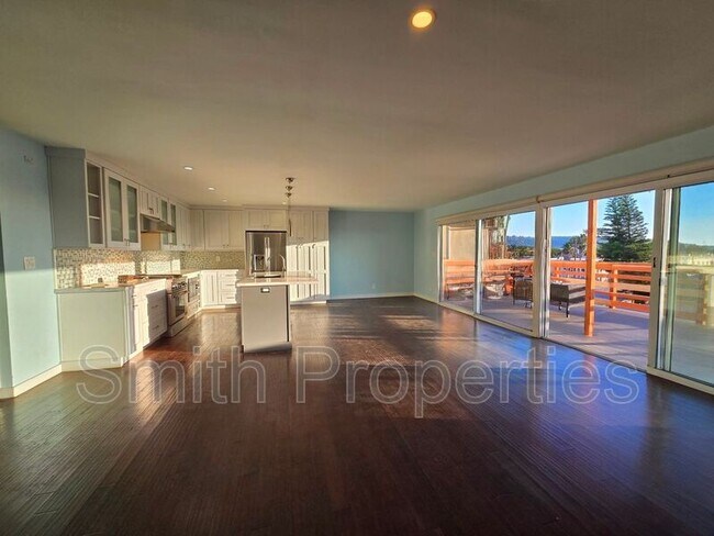 Building Photo - 509 N Helberta Ave