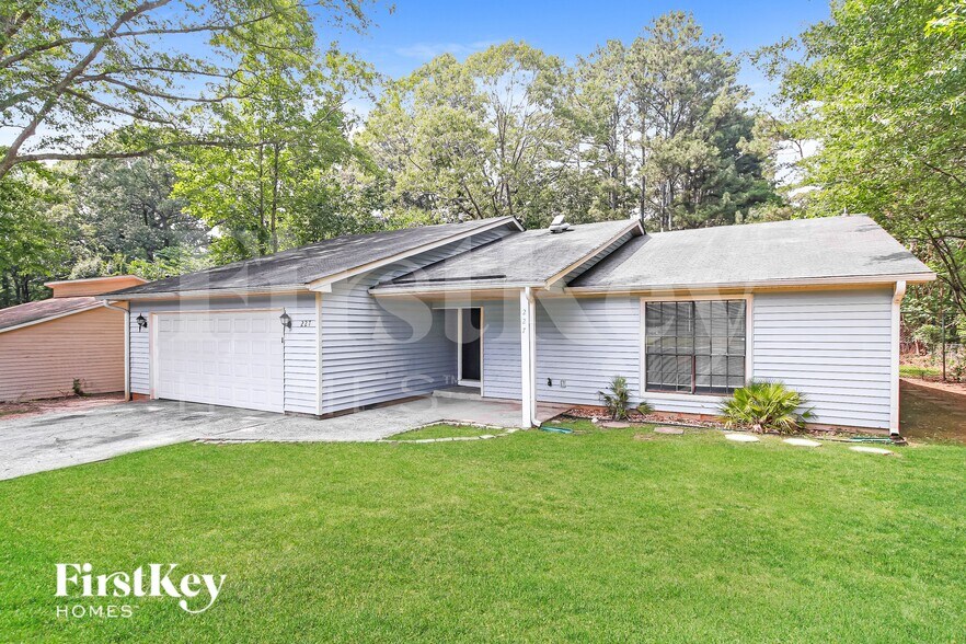 Building Photo - 227 Avalon Way