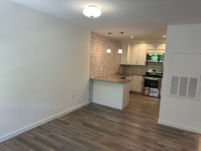 Building Photo - 3120 Seasons Way