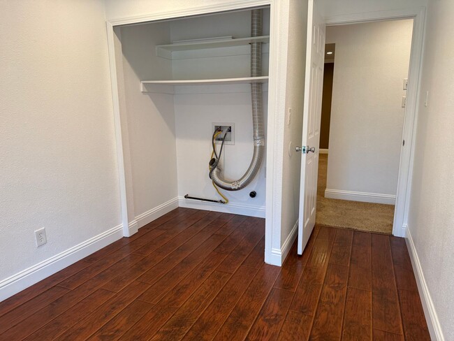 Building Photo - Single level home on large lot