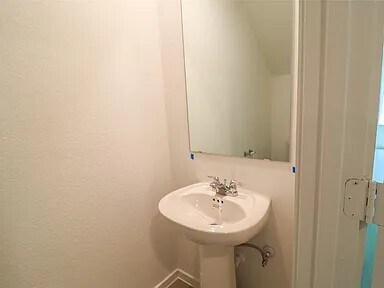 Building Photo - 31453 Moore Rd