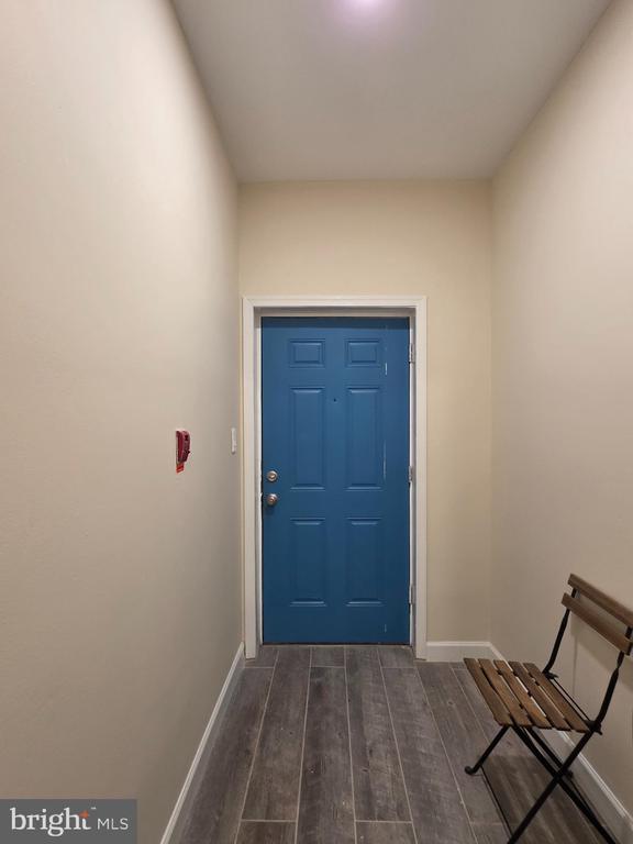 Building Photo - 2715 E Ontario St