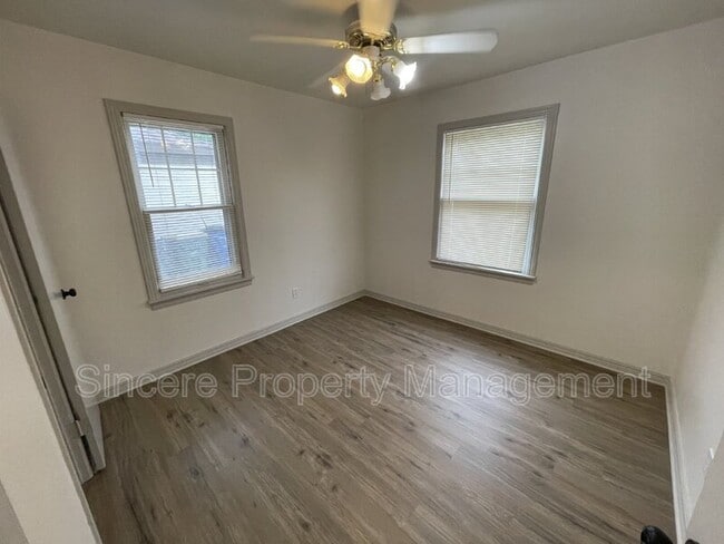 Building Photo - 1515 Casady Ln