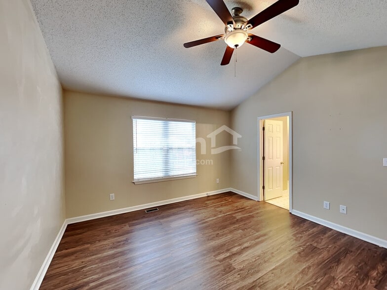 Building Photo - 3826 Tidewater Way NW