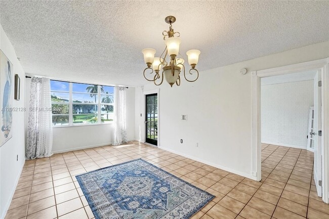 Building Photo - 9480 Tangerine Pl