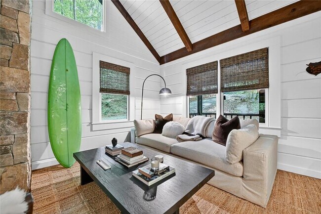 Building Photo - 545 Chestnut Ridge Cir