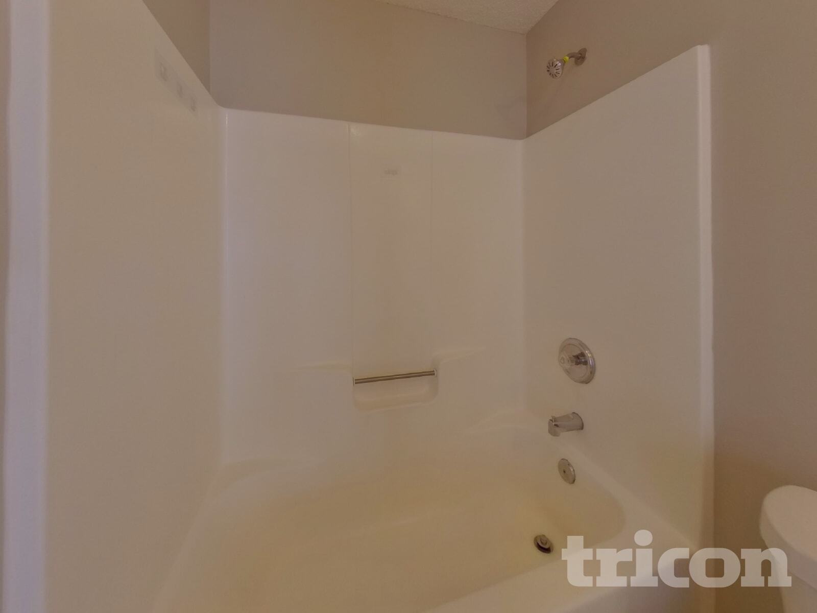 Building Photo - 323 Dexter Pl