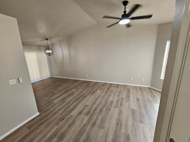 Building Photo - 18 month lease! Take a look at this charmi...