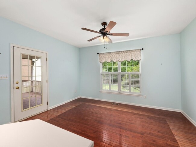 Building Photo - 9 Penhurst Ct