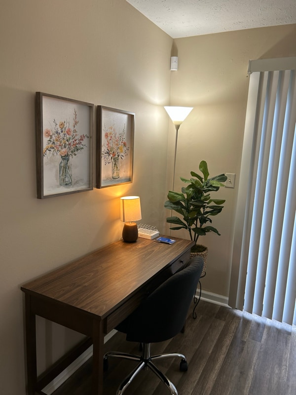 Building Photo - 1591 Springleaf Point SE