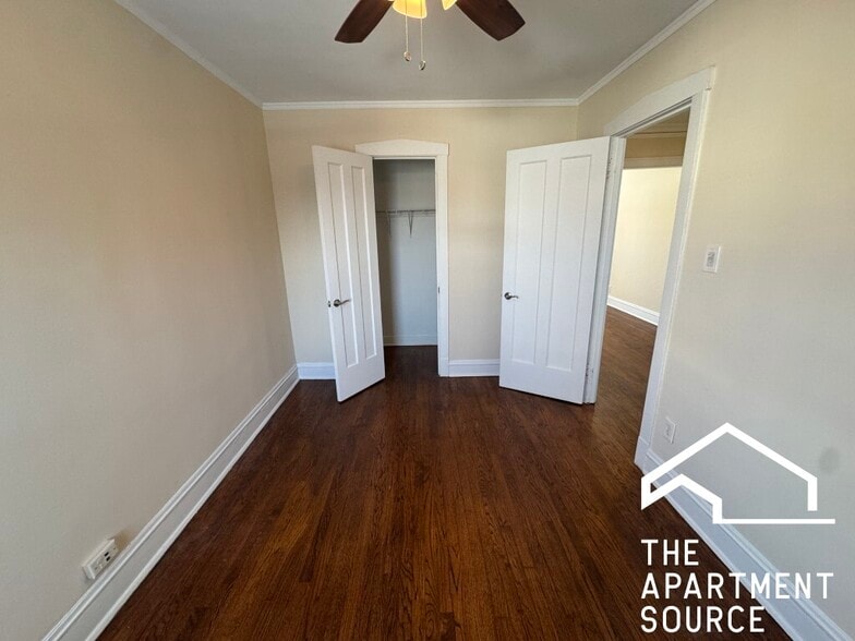 Building Photo - 2510 N LeClaire Ave