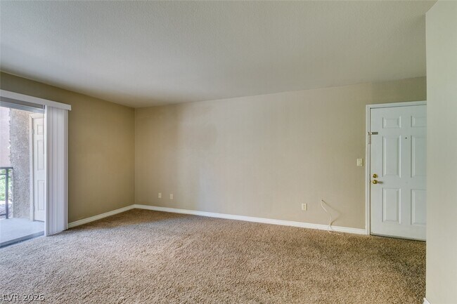 Building Photo - 4450 Sandy River Dr