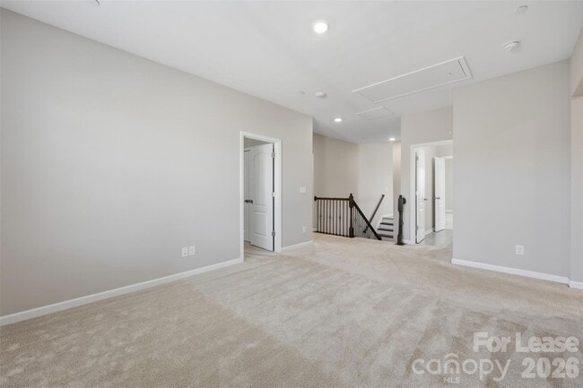 Building Photo - 1000 Bellegray Ln NW