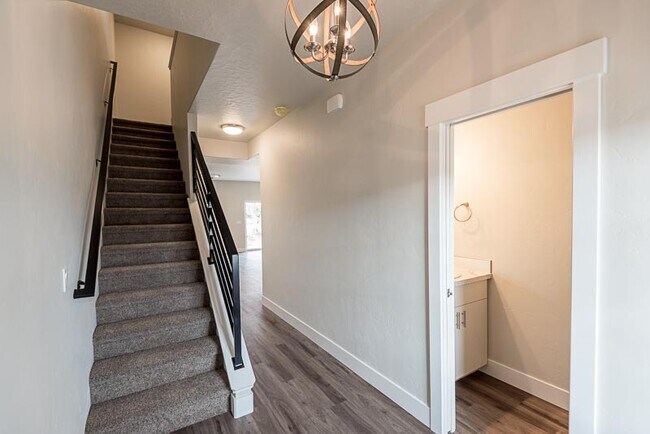 Building Photo - 305 Johnson Rd