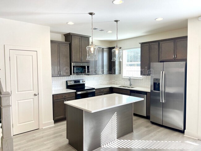 Building Photo - 5859 Greystone Dr