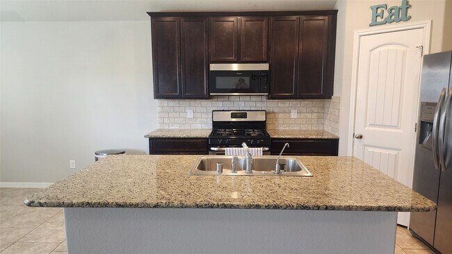 Building Photo - 29346 Dunns Creek Ct