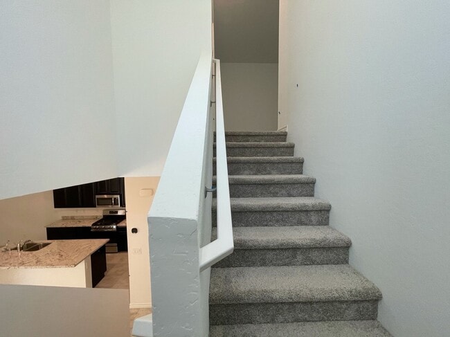 Building Photo - GATED 3 BED 2.5 BATH 2 CAR GARAGE + LOFT IN NORTH LAS VEGAS